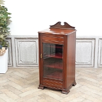 1920年頃　マホガニー材　イギリス　アンティーク・キャビネット　antique80476