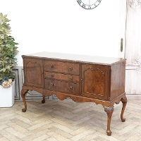 1950年頃　ウォールナット材　イギリス　アンティーク・サイドボード　antique80463