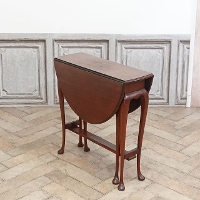 1920�N���@�}�z�K�j�[�ށ@�C�M���X�@�A���e�B�[�N�E�T�C�h�e�[�u���@antique81230