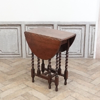 1920�N���@�I�[�N�ށ@�C�M���X�@�A���e�B�[�N�E�T�C�h�e�[�u���@antique81161